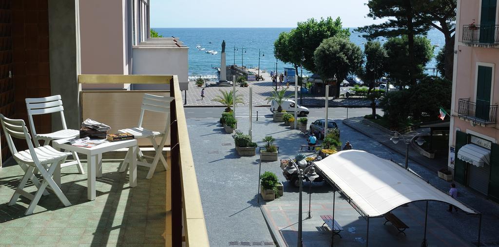Tizi Apartments Corso Reginna Maiori Εξωτερικό φωτογραφία