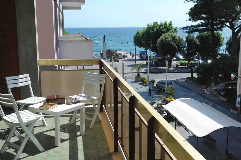 Tizi Apartments Corso Reginna Maiori Εξωτερικό φωτογραφία