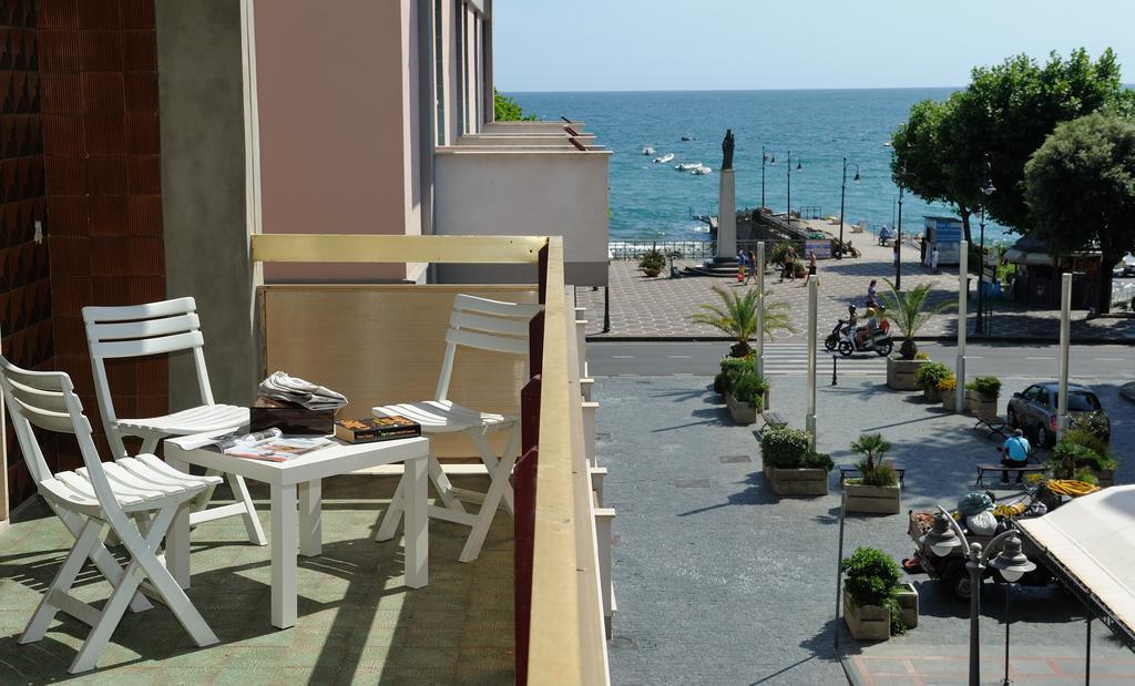 Tizi Apartments Corso Reginna Maiori Εξωτερικό φωτογραφία
